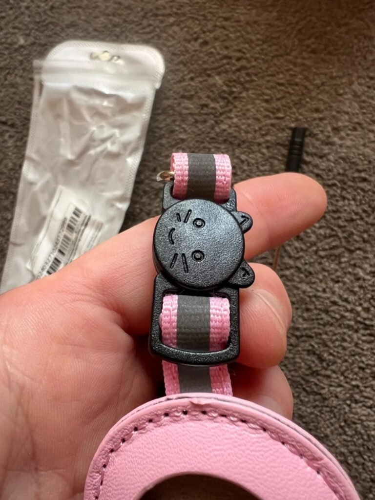 Photo client du collier AirTag pour chat