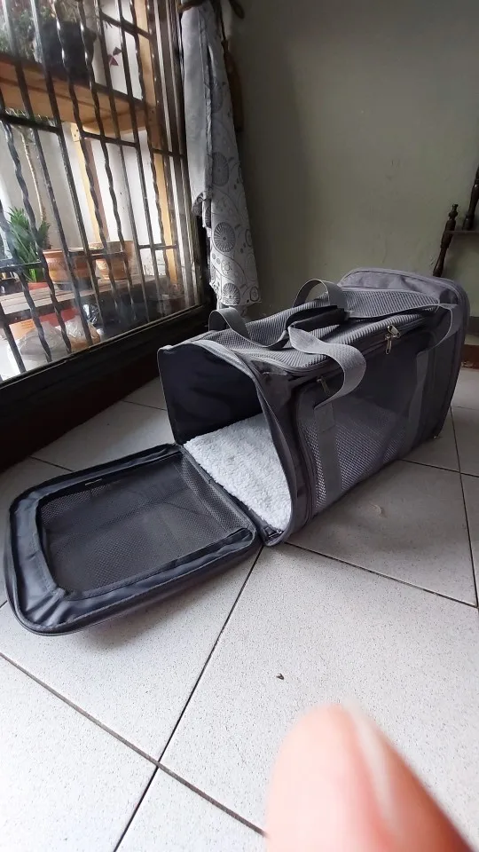 Photo client du sac de transport gris avec couchage
