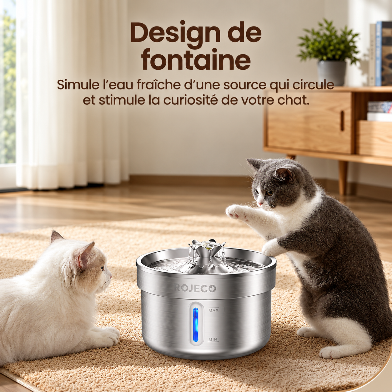 Le mouvement de l’eau attire sa curiosité